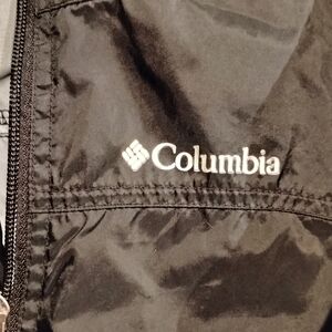 Columbia Black Lightweight Packable Jacket - Black